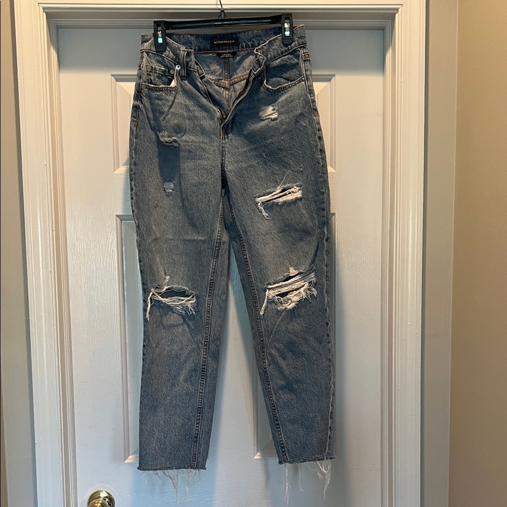 Aeropostale size 4 Slim & Thick Curvy Mom Jeans